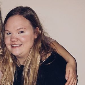 Meet your Posher, Elyse